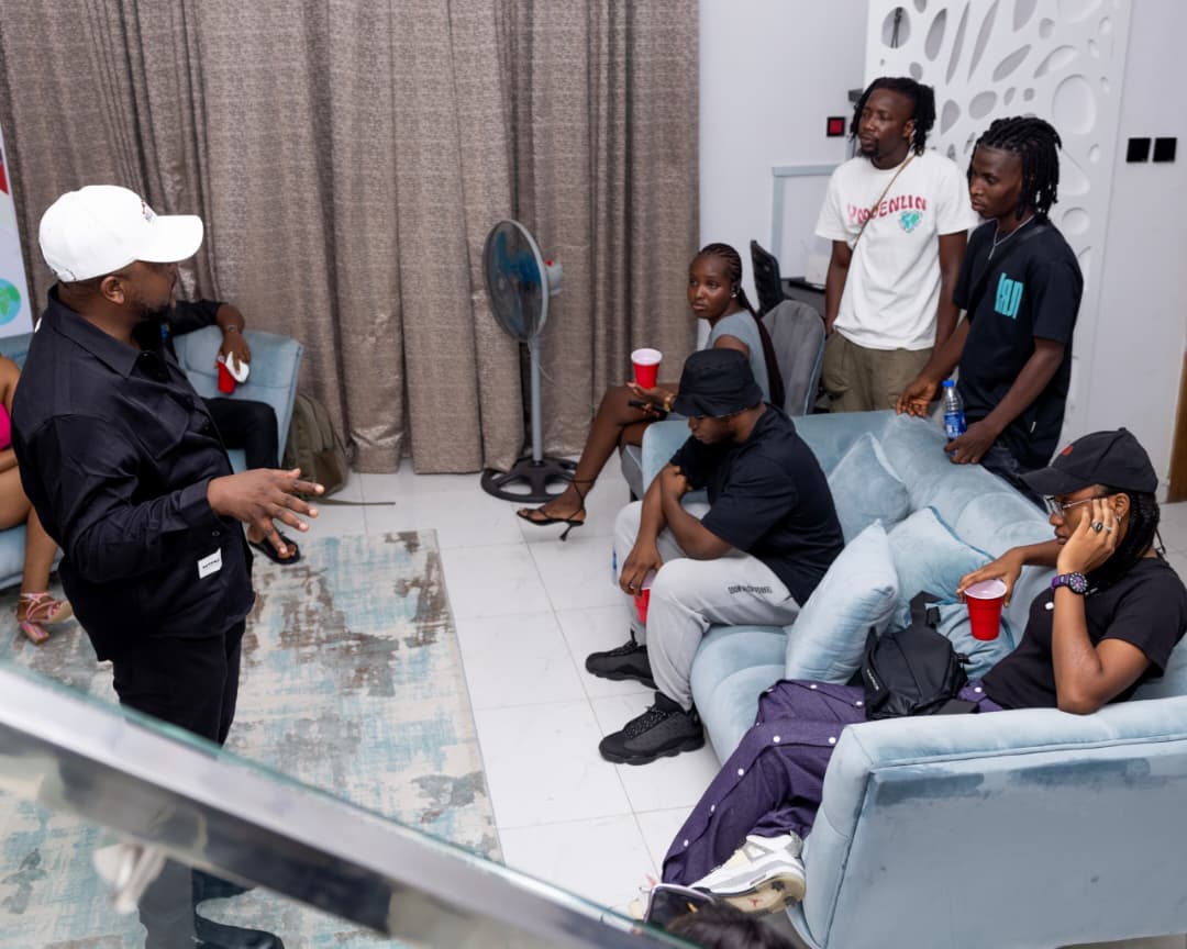 Drtonez in mentorship session with emerging artists